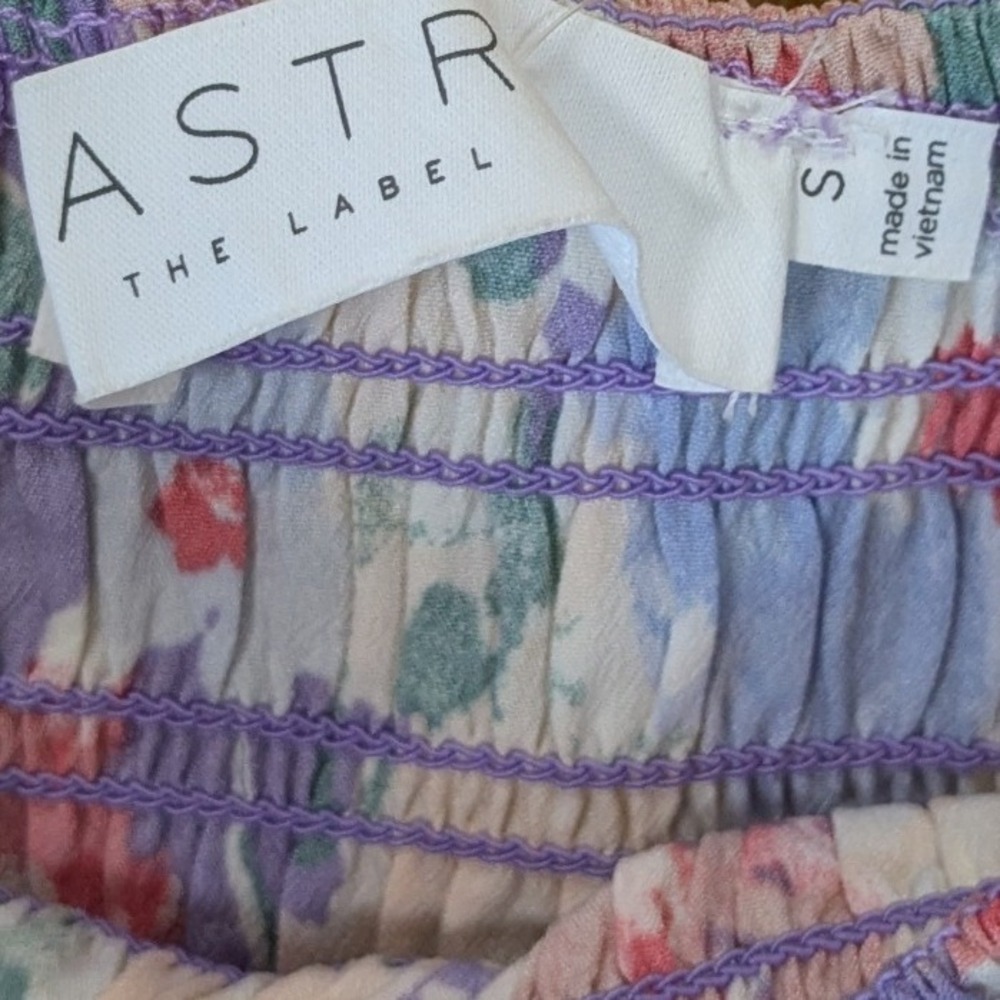 ASTR THE LABEL Cottage Colorful Floral Smocked Puff Sleeve Midi Dress Small - Picture 3 of 7